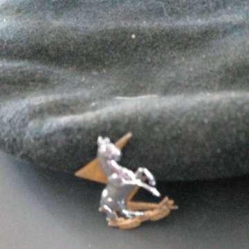 Tiffy Beret With Badge