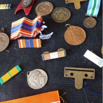 Medals, Robbons, Ribbon Bars exectra - Selling As A lot - See Photo's