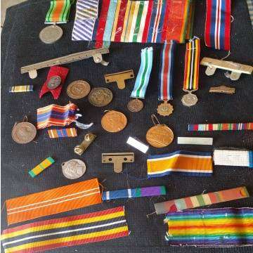 Medals, Robbons, Ribbon Bars exectra - Selling As A lot - See Photo's