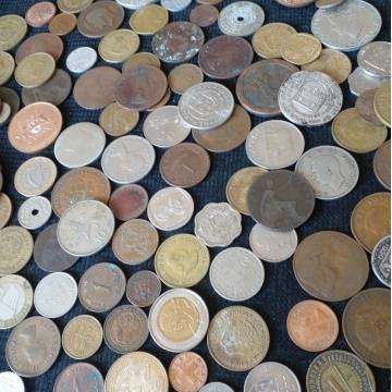 More Than 100 Coins, Tokens And Medallions  See Photo's And Description