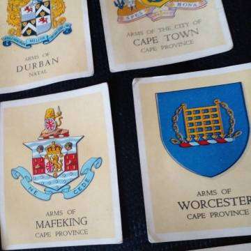 S.A Sigarette Cards  Plus Minus 100 Years, Scools, University And Cities Amblems - Very Scares