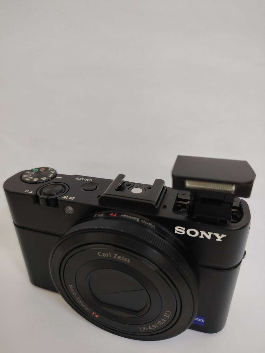 Sony RX100M2 Camera