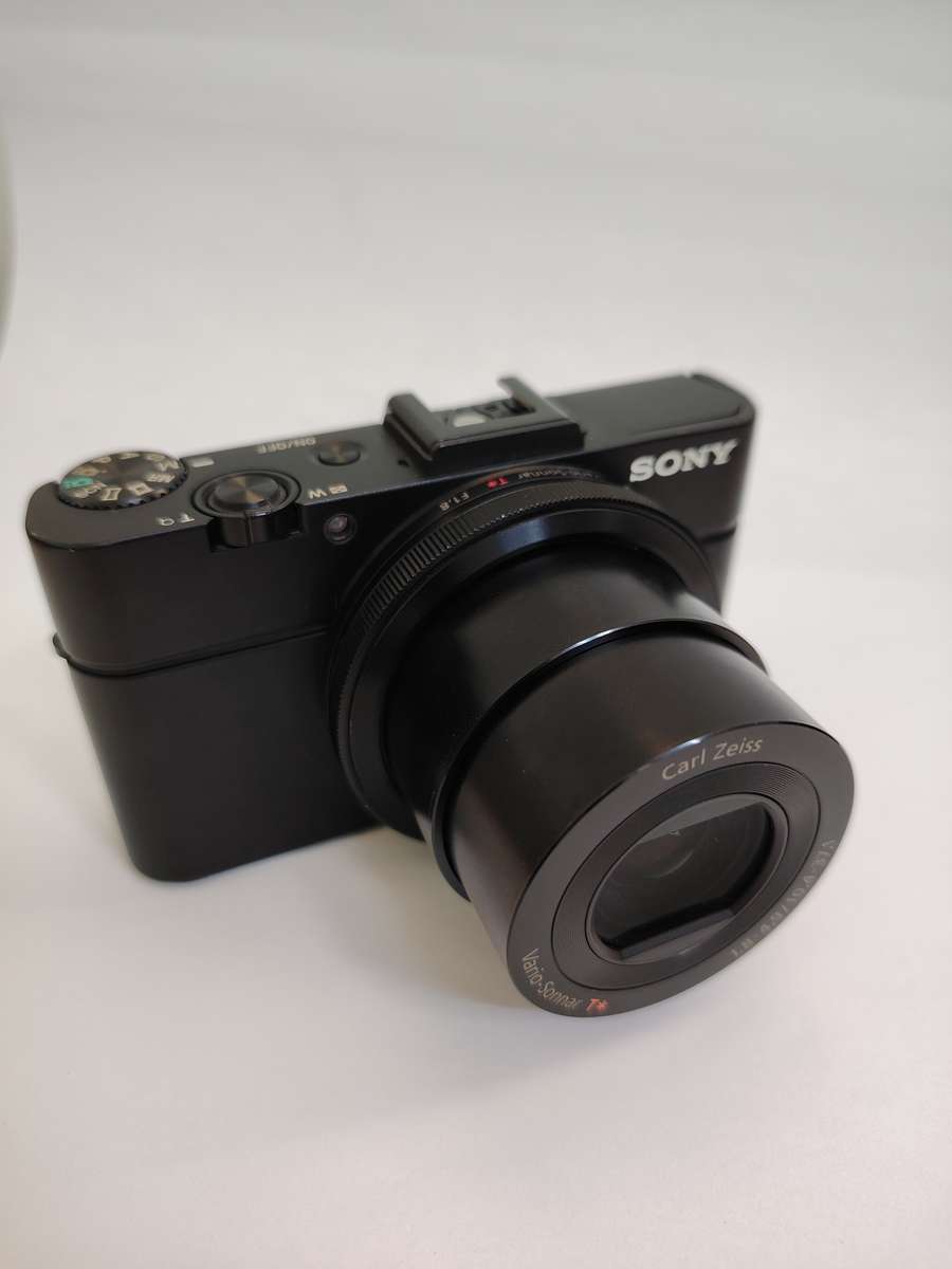 Sony RX100M2 Camera