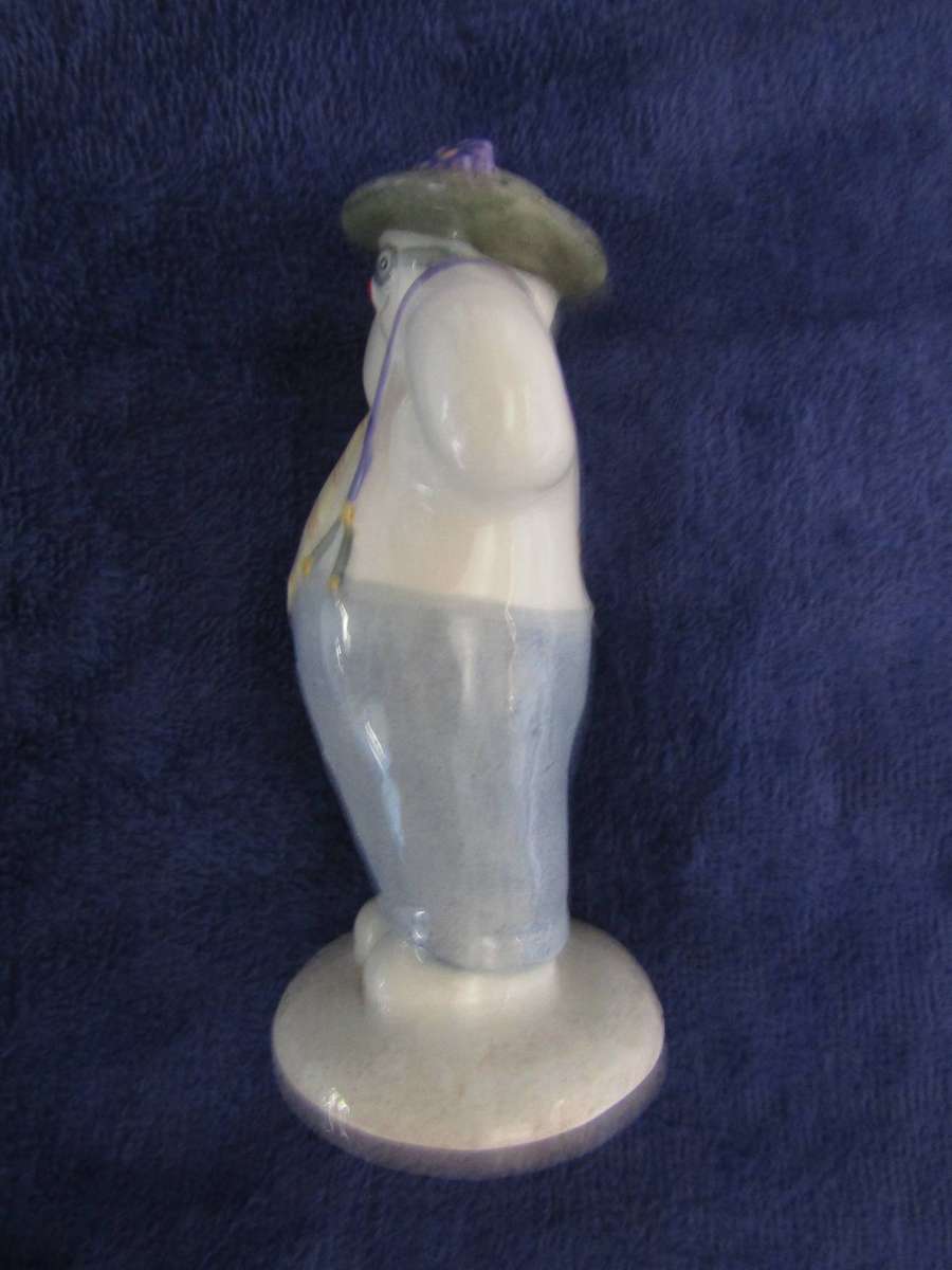 Royal Doulton Snowman, Stylish Snowman DS3..Perfect