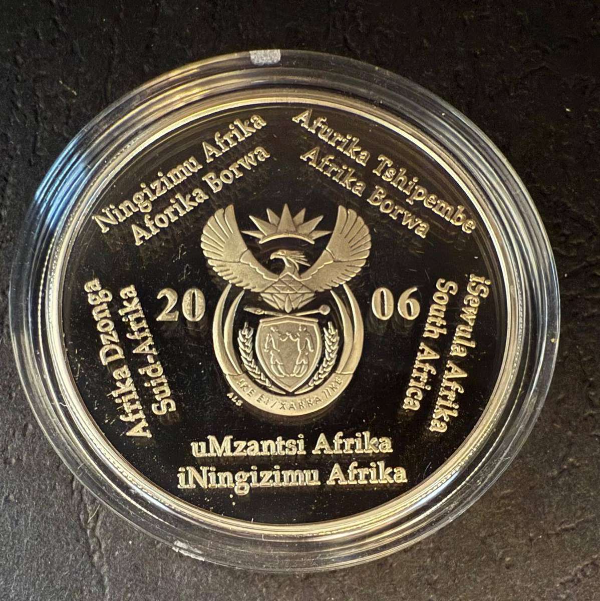 SILVER 1 OUNCE - Silver Proof R2 The Secretary Bird - Mintage 2693 - with COA