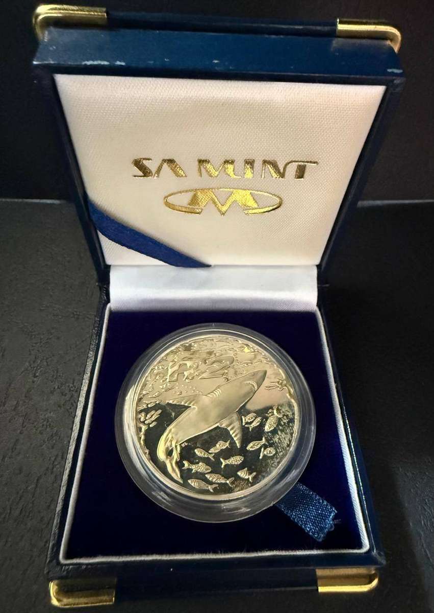 SILVER 1 OUNCE - Silver Proof R2 - The Great White Shark - Mintage 1982