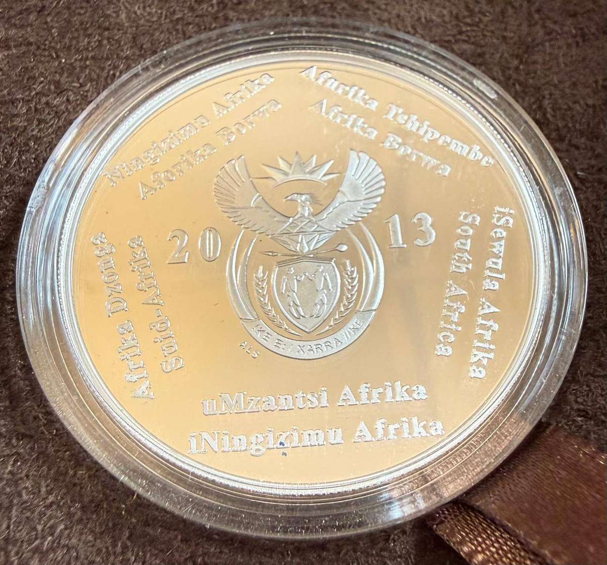 SILVER 1 OUNCE - 2013 Silver Proof R2 Crown + R2 circ Union Buildings Centenary Set - Mintage 699