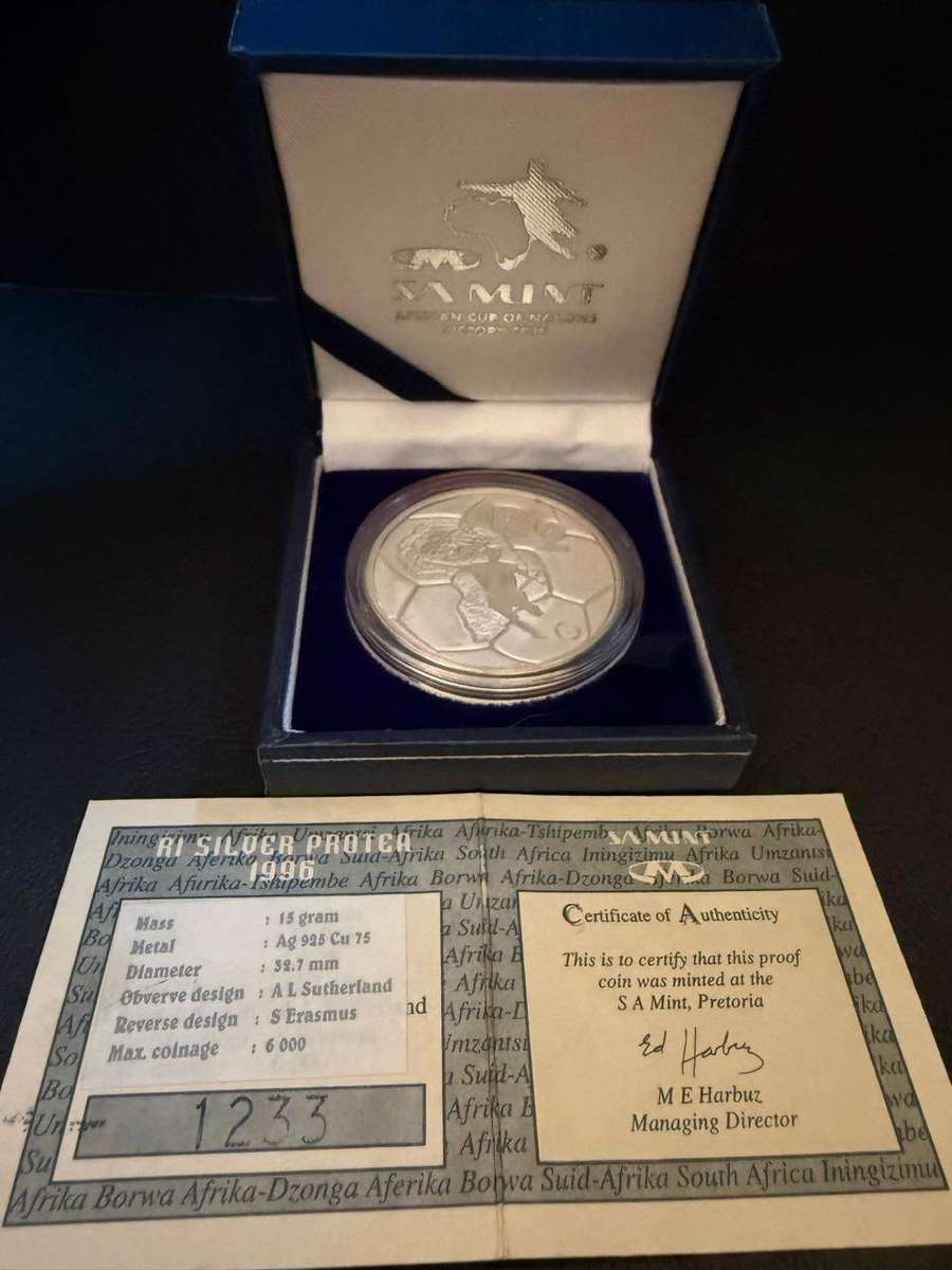 SILVER 1 OUNCE - 1996 Silver Proof R2 Bafana Bafana Cup- Mintage 2690 -with COA in original SAM box