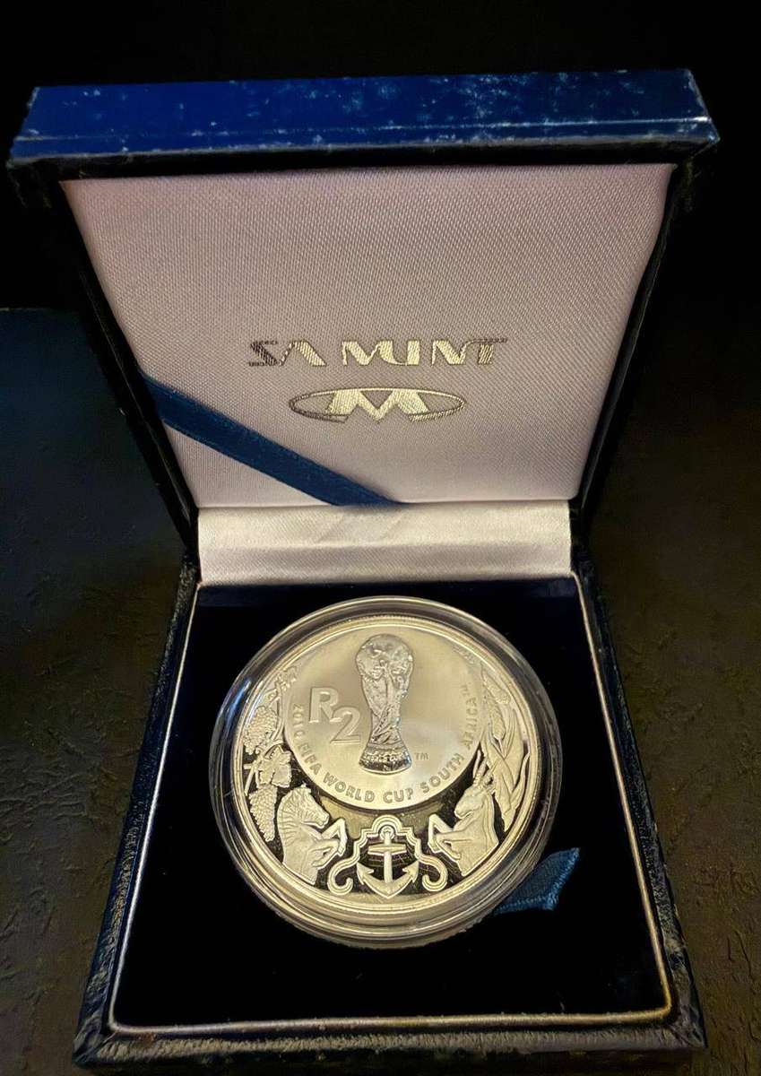 Silver R2 Crown - FIFA 2010 ( 1 ounce of Silver)