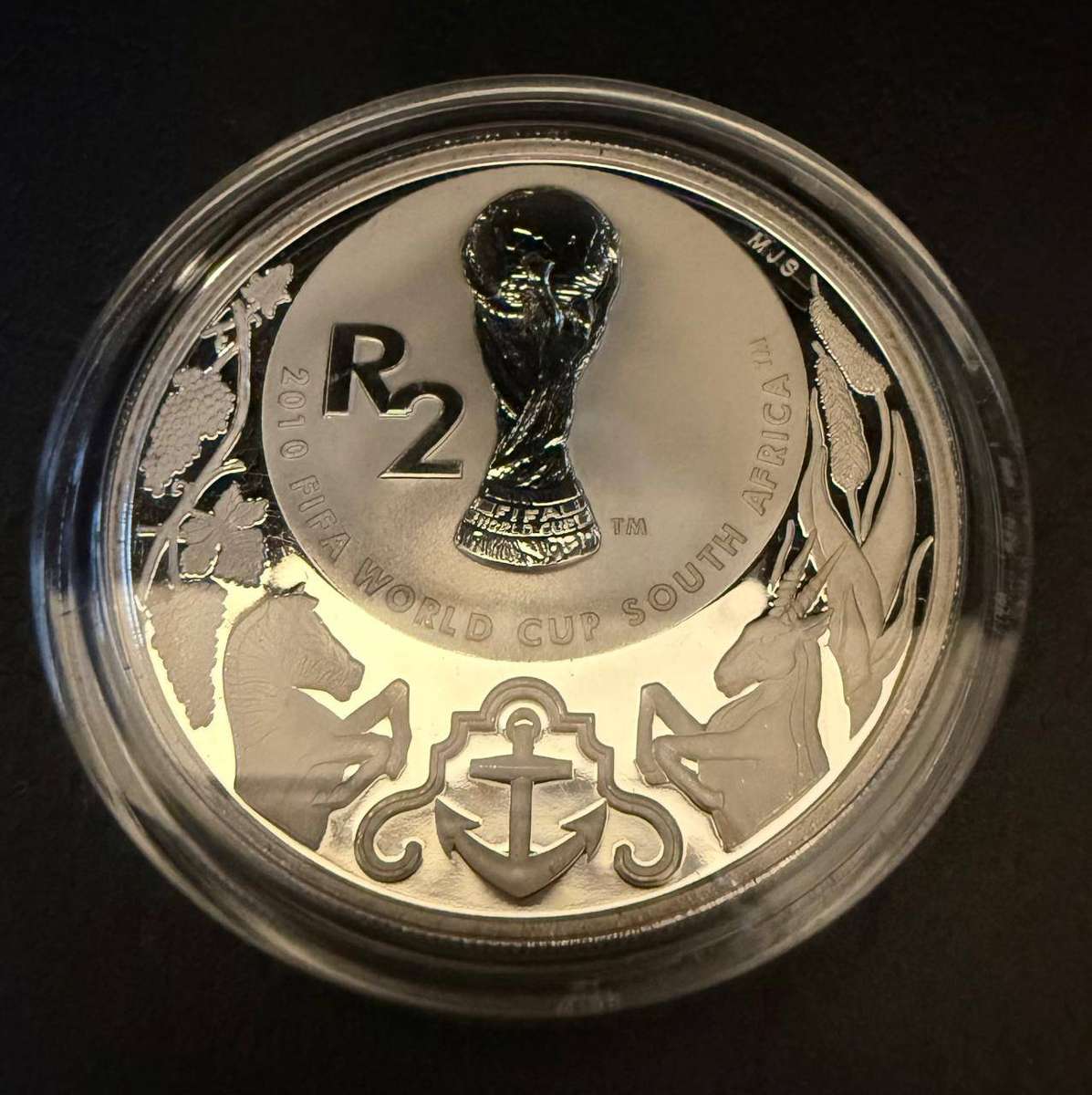 Silver R2 Crown - FIFA 2010 ( 1 ounce of Silver)