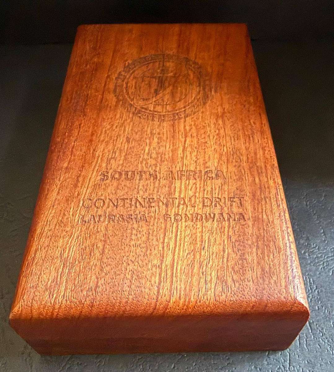 Silver R2 Crown & 2.5c Tickey - 2007 Set - International Polar Year + silver pendant - Mintage 538