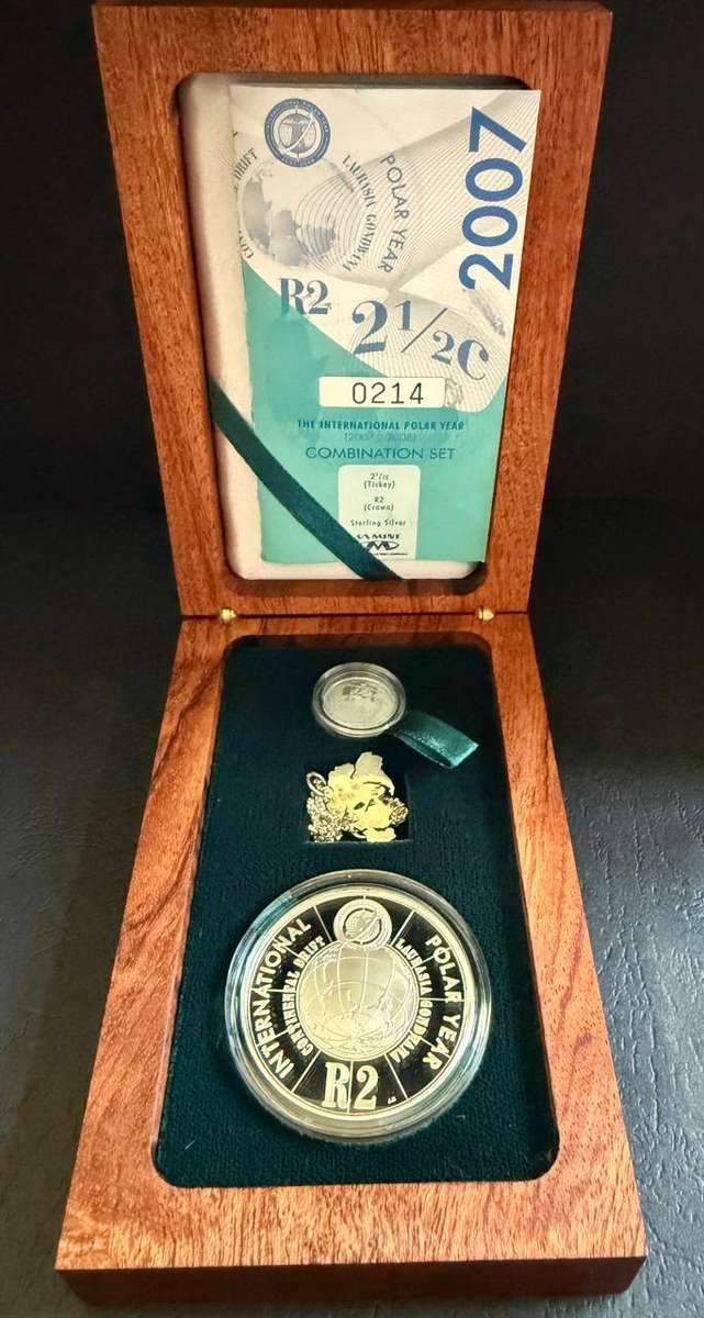 Silver R2 Crown & 2.5c Tickey - 2007 Set - International Polar Year + silver pendant - Mintage 538