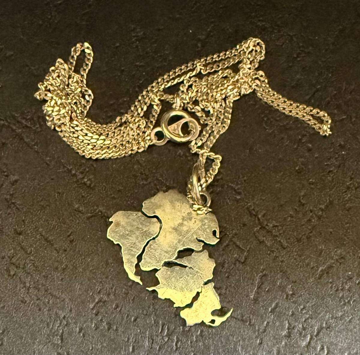 Silver R2 Crown & 2.5c Tickey - 2007 Set - International Polar Year + silver pendant - Mintage 538