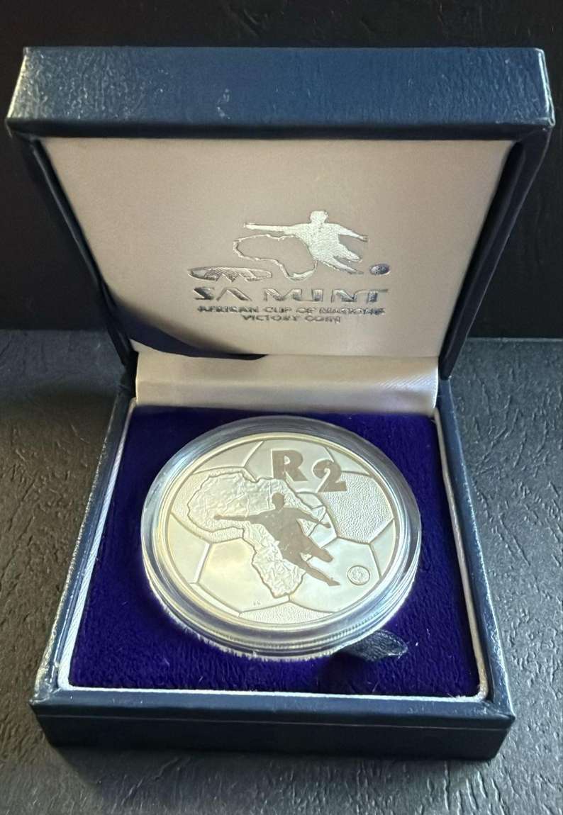 SILVER 1 OUNCE - 1996 Silver Proof R2 Bafana Bafana Cup- Mintage 2690 -with COA in original SAM box