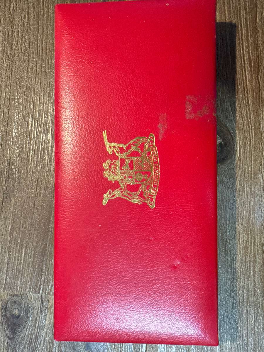 1983 Long proof set - no gold or silver R1 - as per pictures