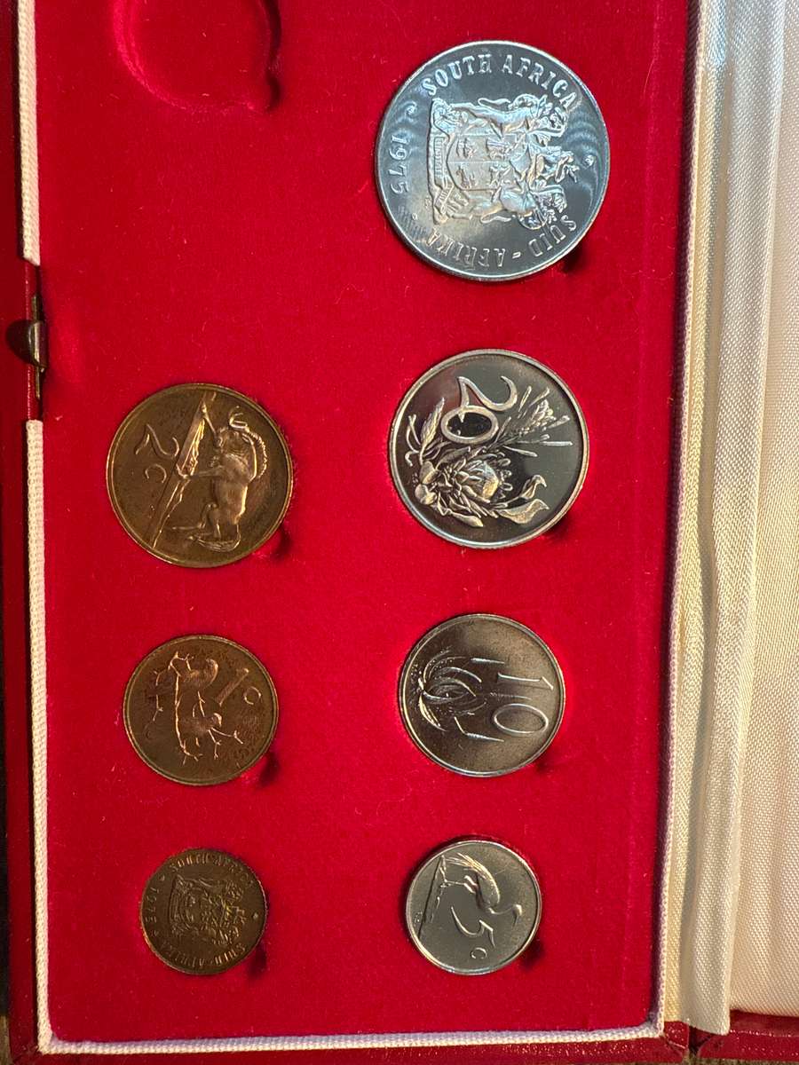 1975 Long proof set - no gold or silver R1 - as per pictures