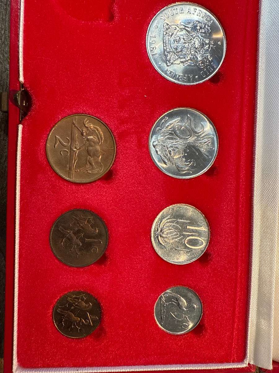 1981 Long proof set - no gold or silver R1 - as per pictures