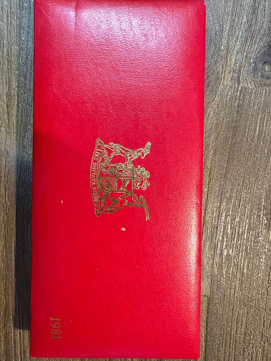 1981 Long proof set - no gold or silver R1 - as per pictures