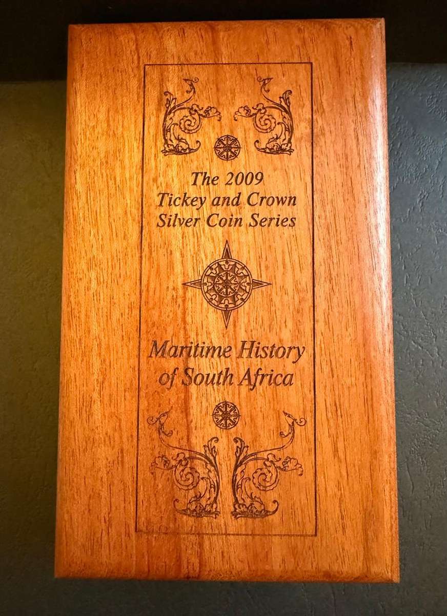 Silver R2 Crown and 2.5c Tickey - 2009 MARITIME Set - DROMMEDARIS / SAÕ GABRIEL + silver miniature