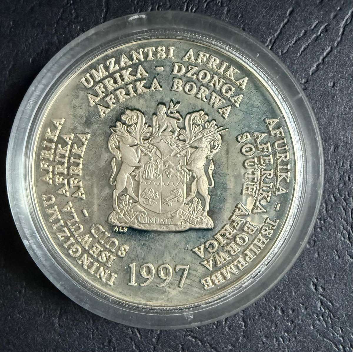 SILVER 1 OUNCE - Silver Proof R2 Seahorse - Mintage 3000