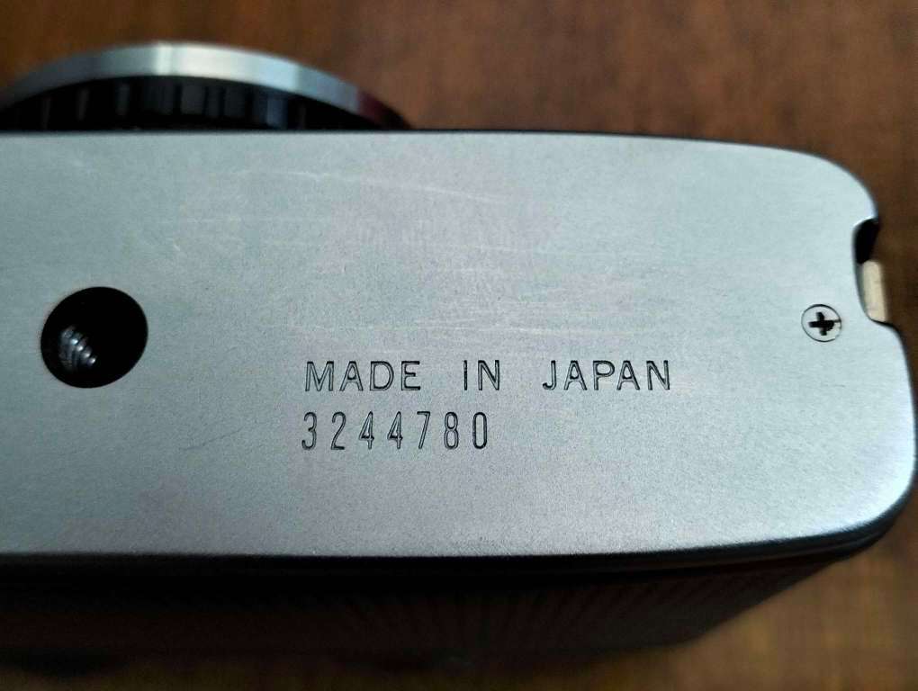 Olympus - Pen EE2 28mm camera