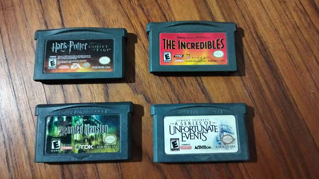 Nintendo GAMEBOY games Four pieces