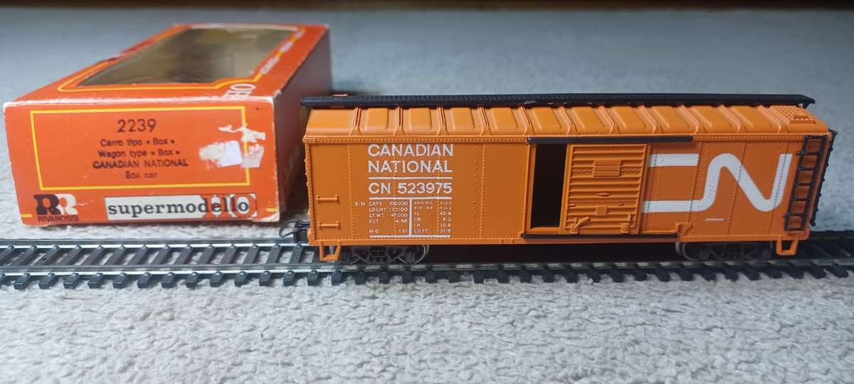 Rivarossi 2239 Box car
