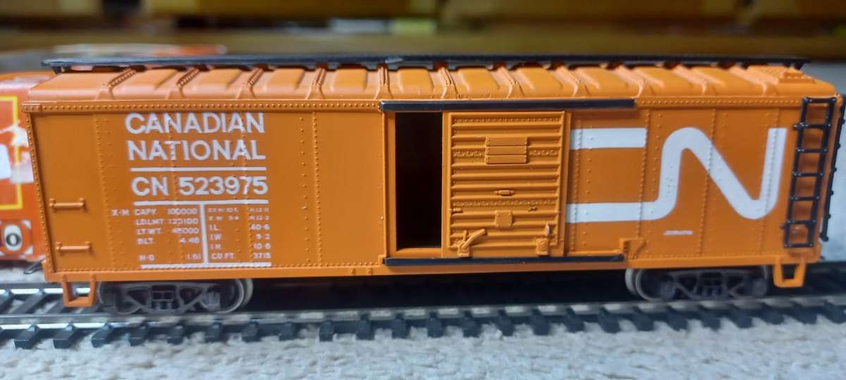 Rivarossi 2239 Box car