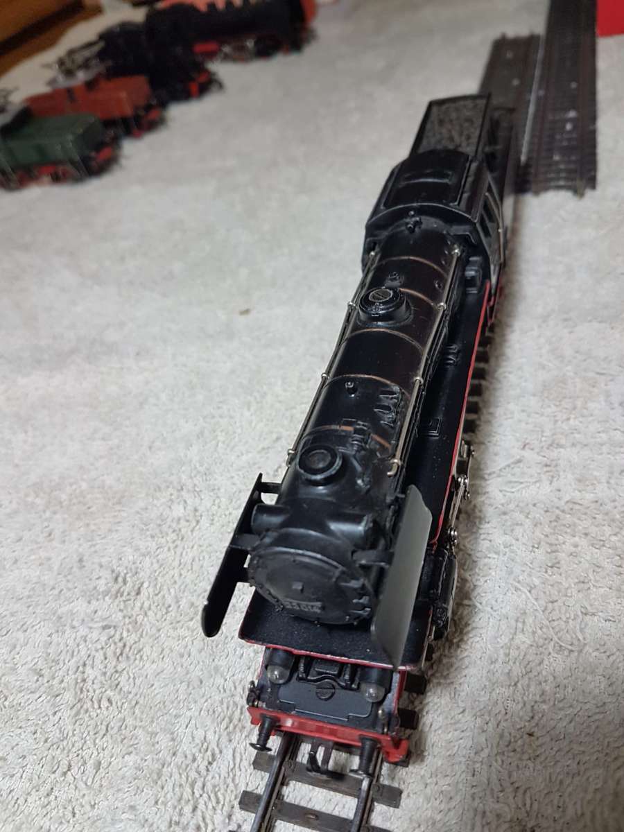 Marklin DA800 (3005) German passenger Locomotive - Class 23