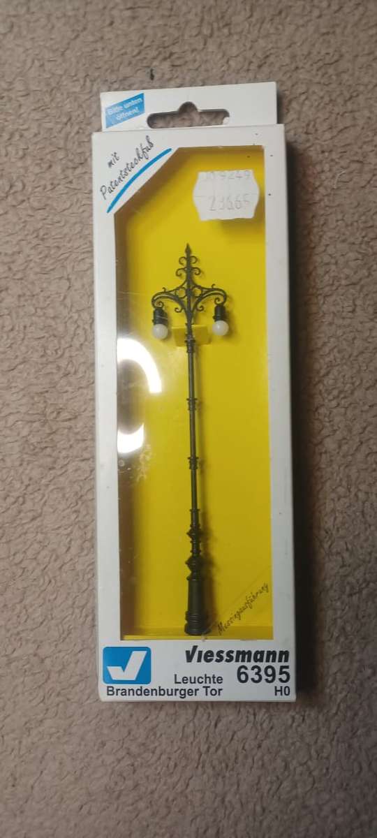 Viessmann 6395 street light