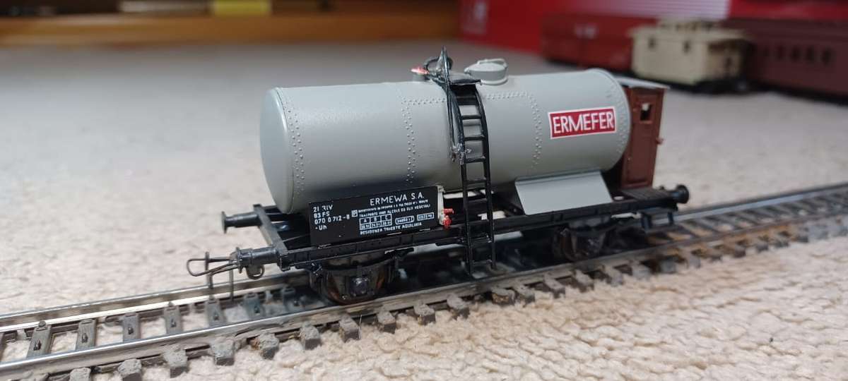 Tank wagon with lima couplers