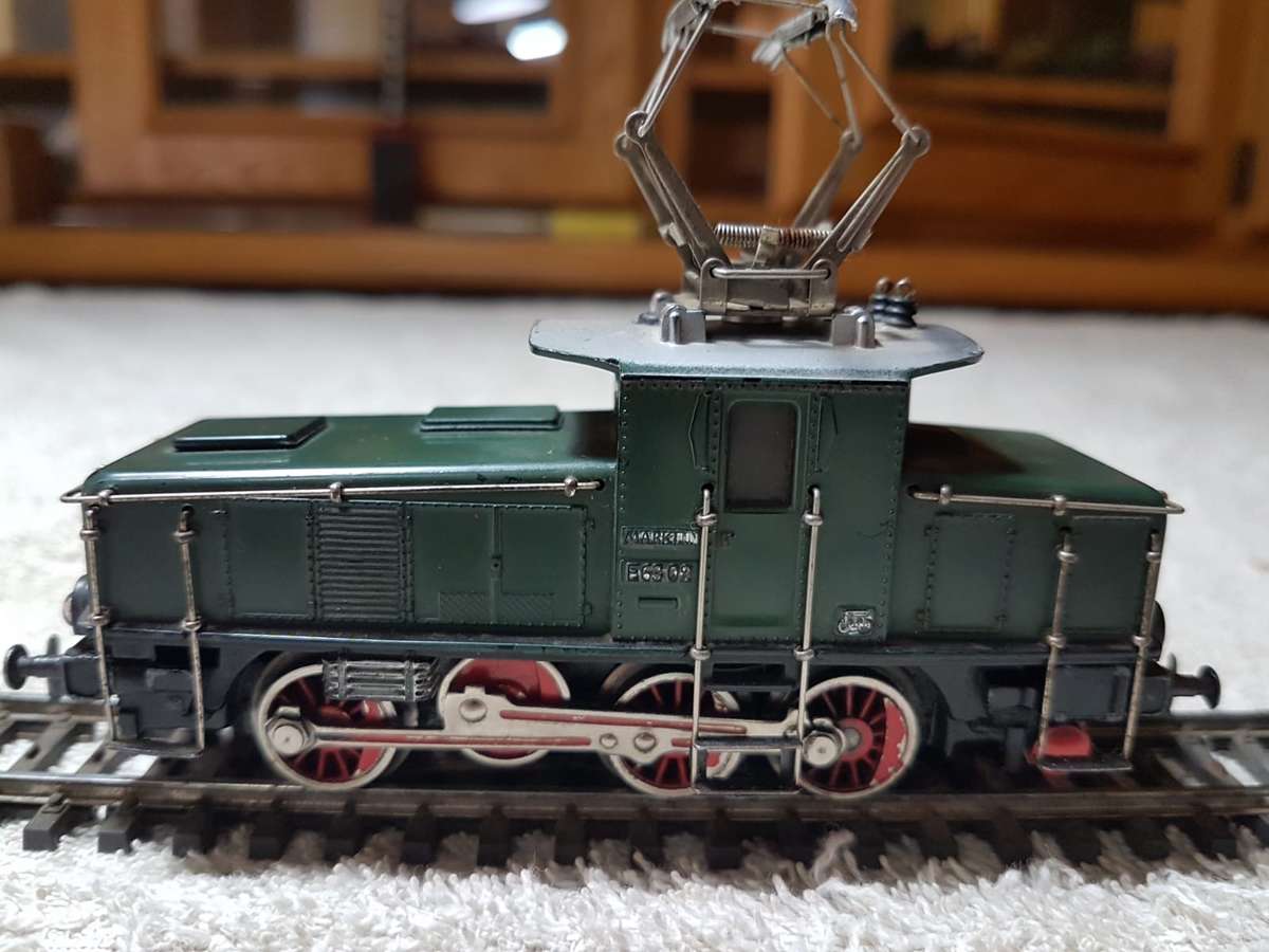 Marklin 3001 - Electric Shunter - "HO" 3 rail AC