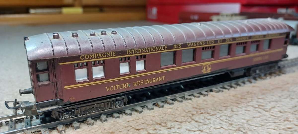 Buco - Dining Car - Rare - lima type couplers