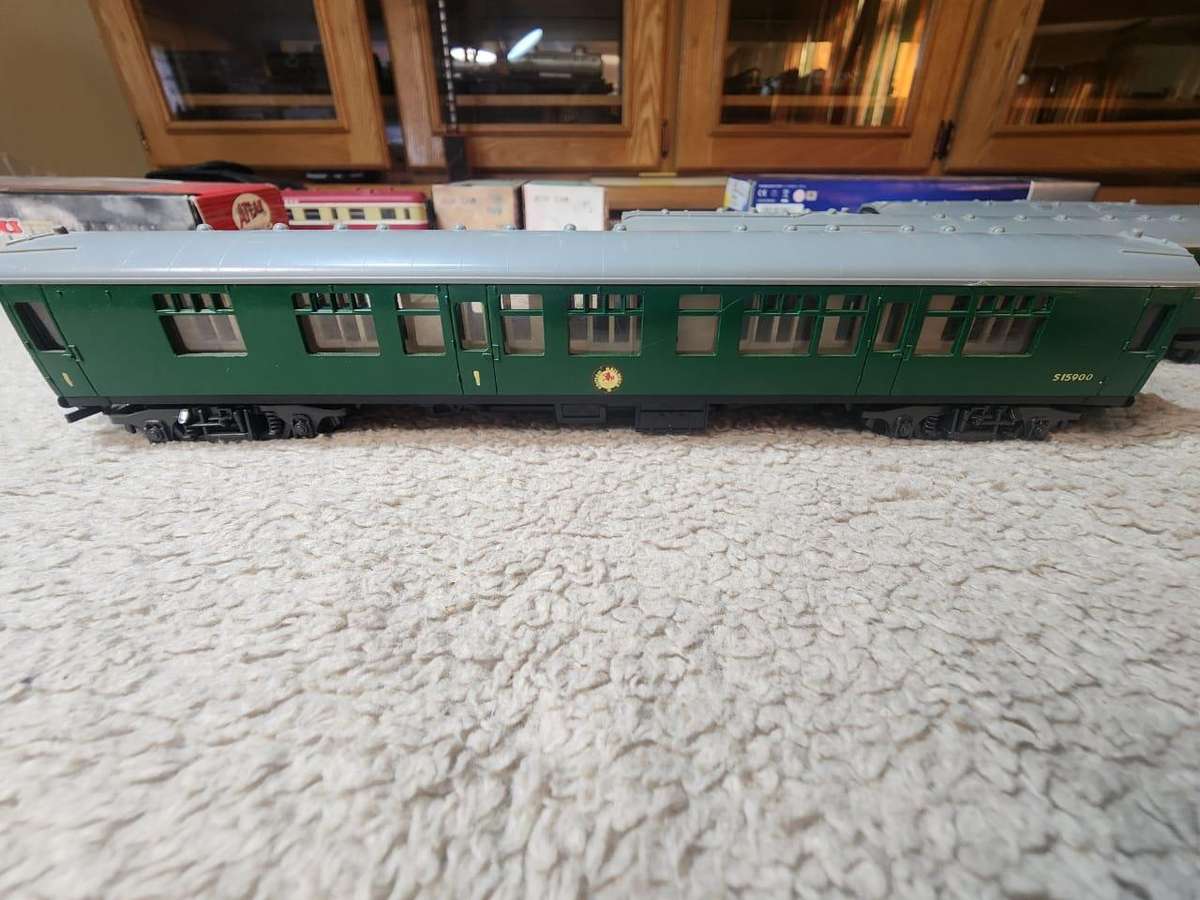 Trix Southern Railway Passenger set