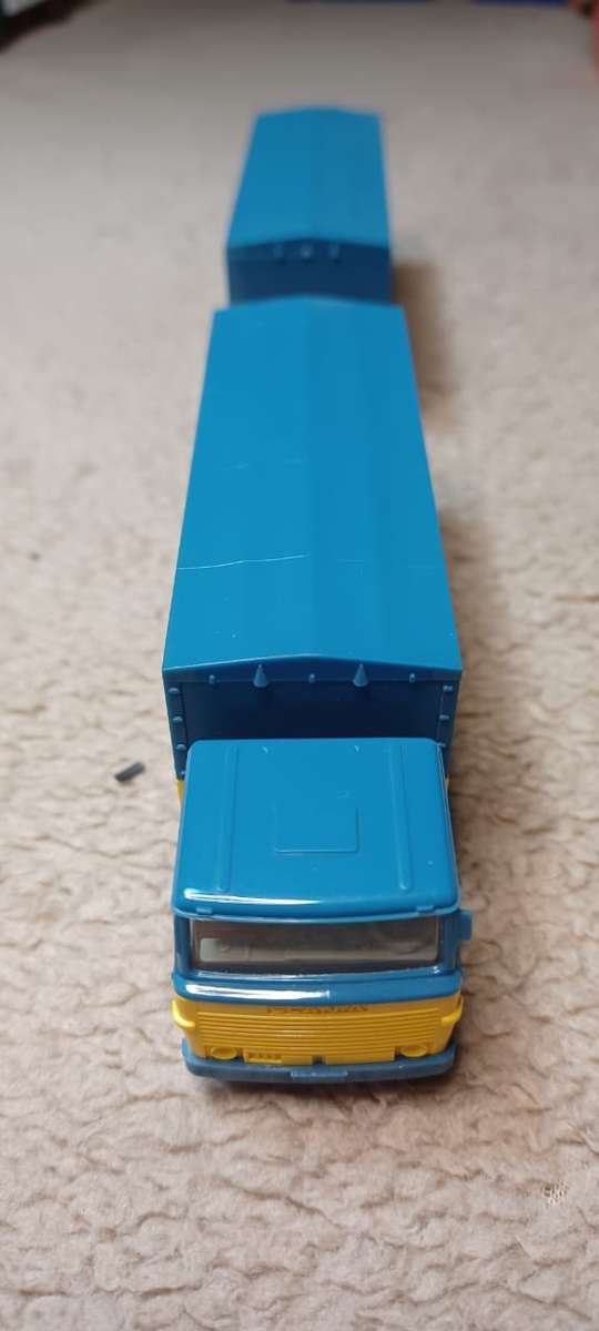 Wiking Scania truck and trailer