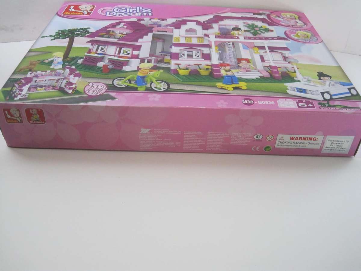 Sluban Girls Dream Villa Building Kit (726 Pieces)