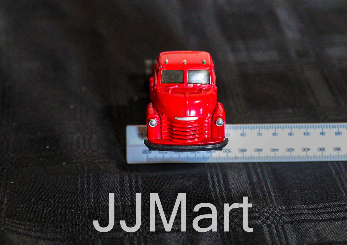 ERTL's " Vintage Vehicles " 1950 Chevy Semi-Cab in 1:43 Scale.