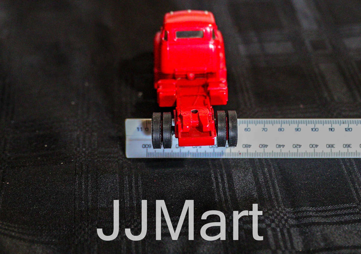 ERTL's " Vintage Vehicles " 1950 Chevy Semi-Cab in 1:43 Scale.