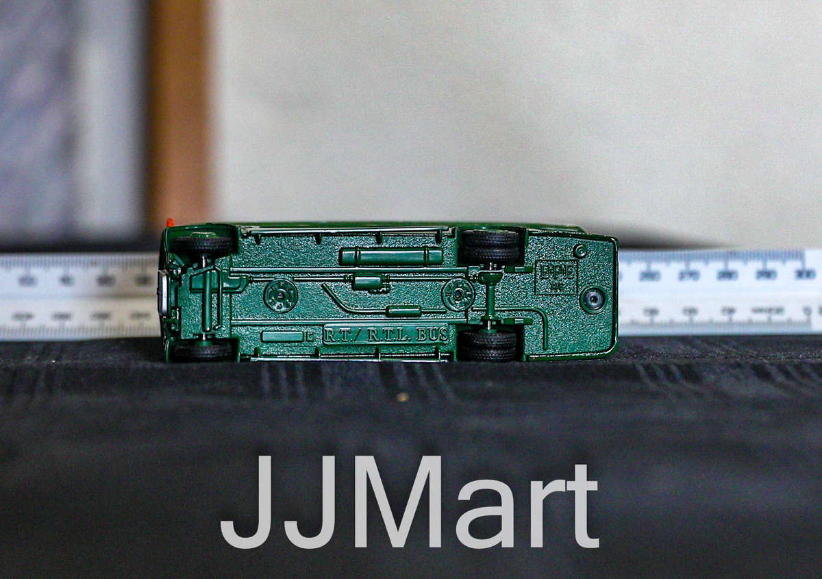 EFE Leyland RTL RT 3 Bus London Transport Green Line