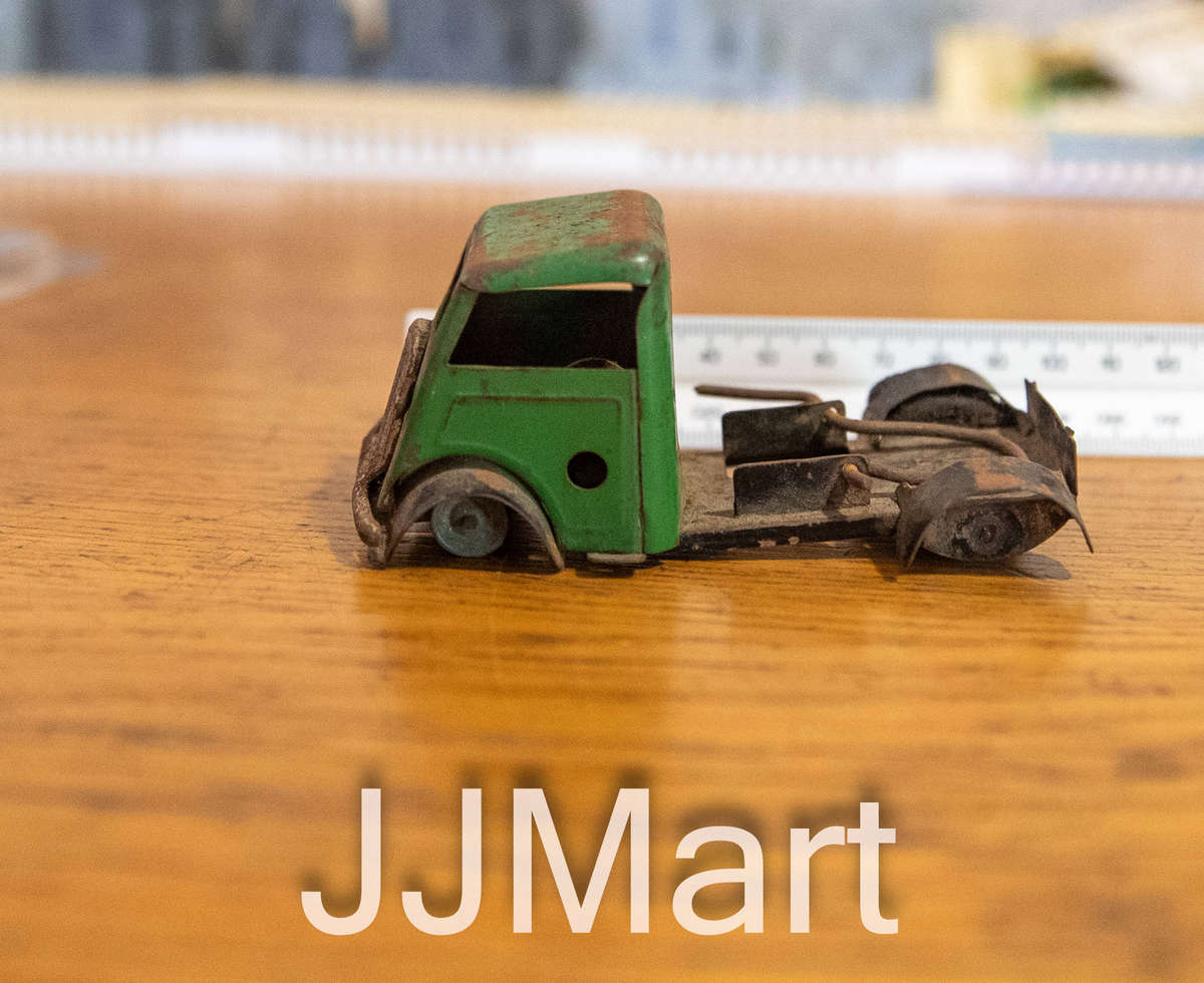 Vintage 1940's Tri Ang Minic Tin Toy Wind Up Truck (wreck)