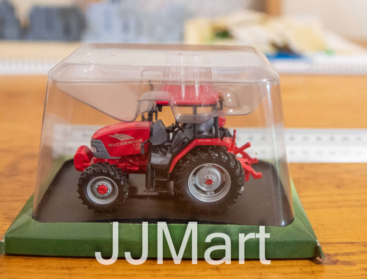 Hachette Partworks-Scale Model-Tractor -MCCORMICK CX95-2004