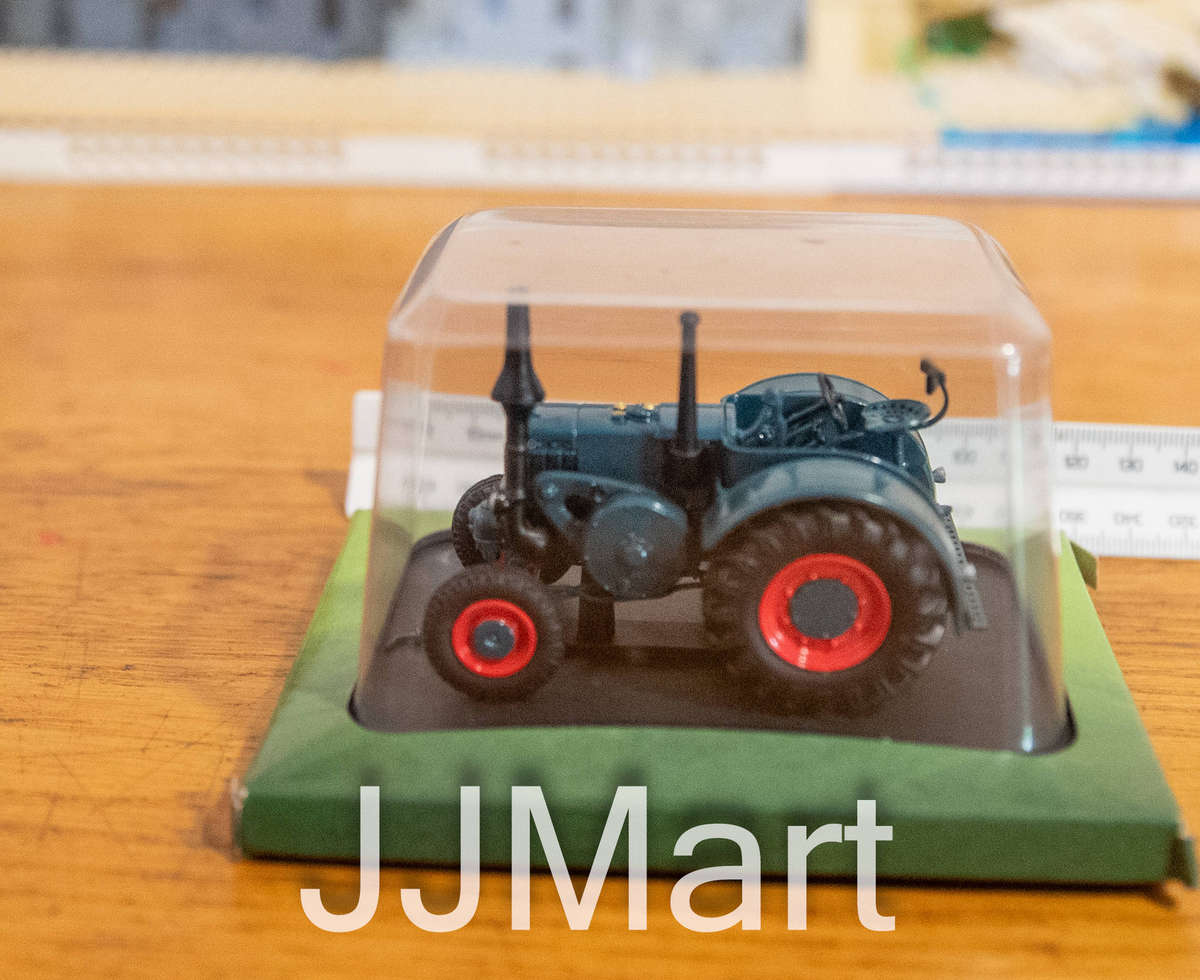 Hachette Partworks-Scale Model-Tractor -Lanz D8506 - 1949