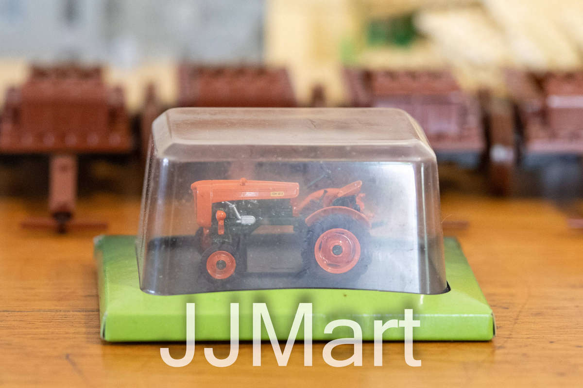 Hachette Partworks-Scale Model-Tractor - Someca SOM 20D-1958