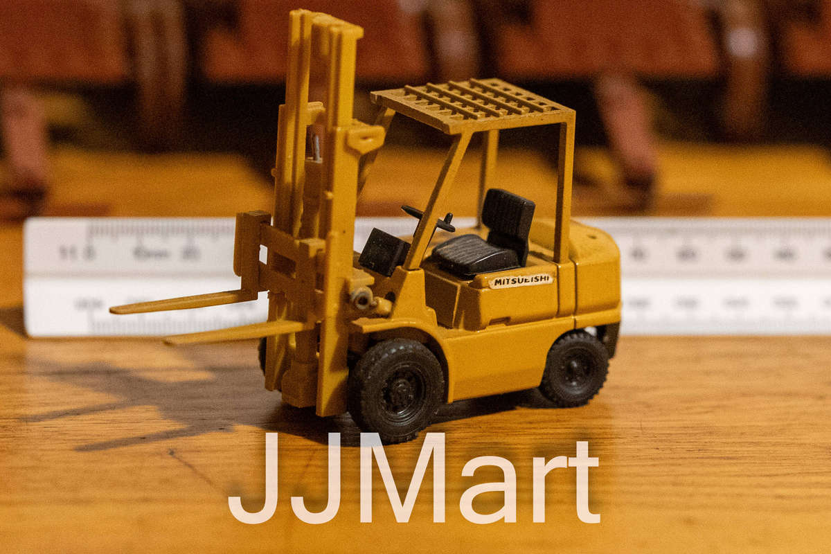 Mitsubishi classic forklift FD25