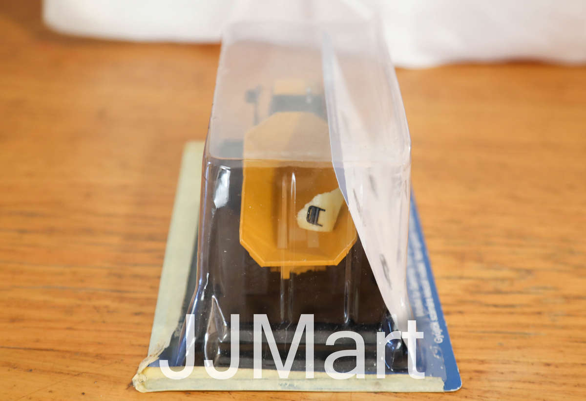 Amercom Articulated Truck - 1:64 Construction Machine Model (Amercom MB-6)