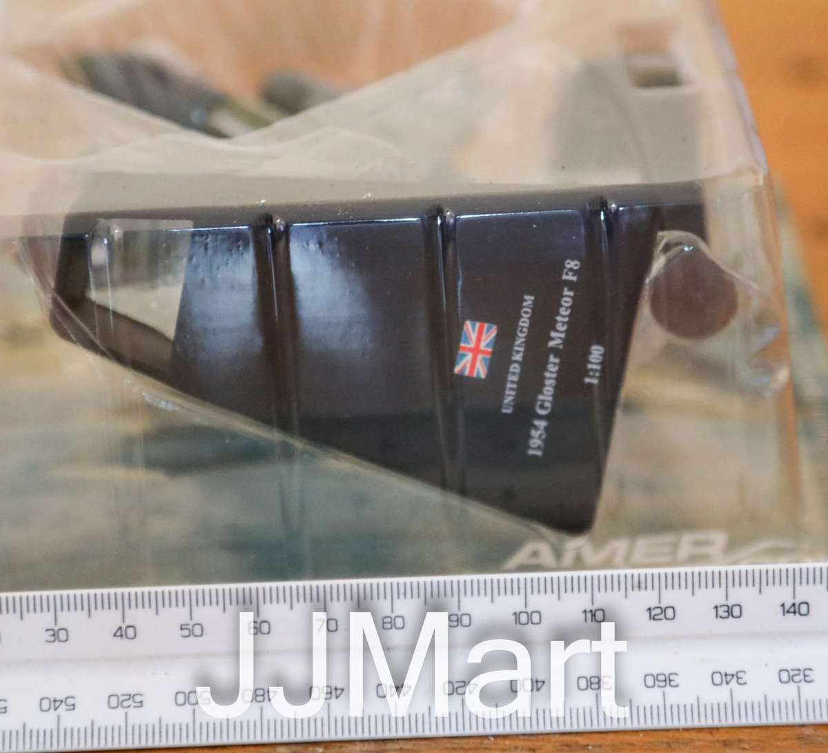 Amercom Aircraft of the World: Gloster Meteor F.Mk 8