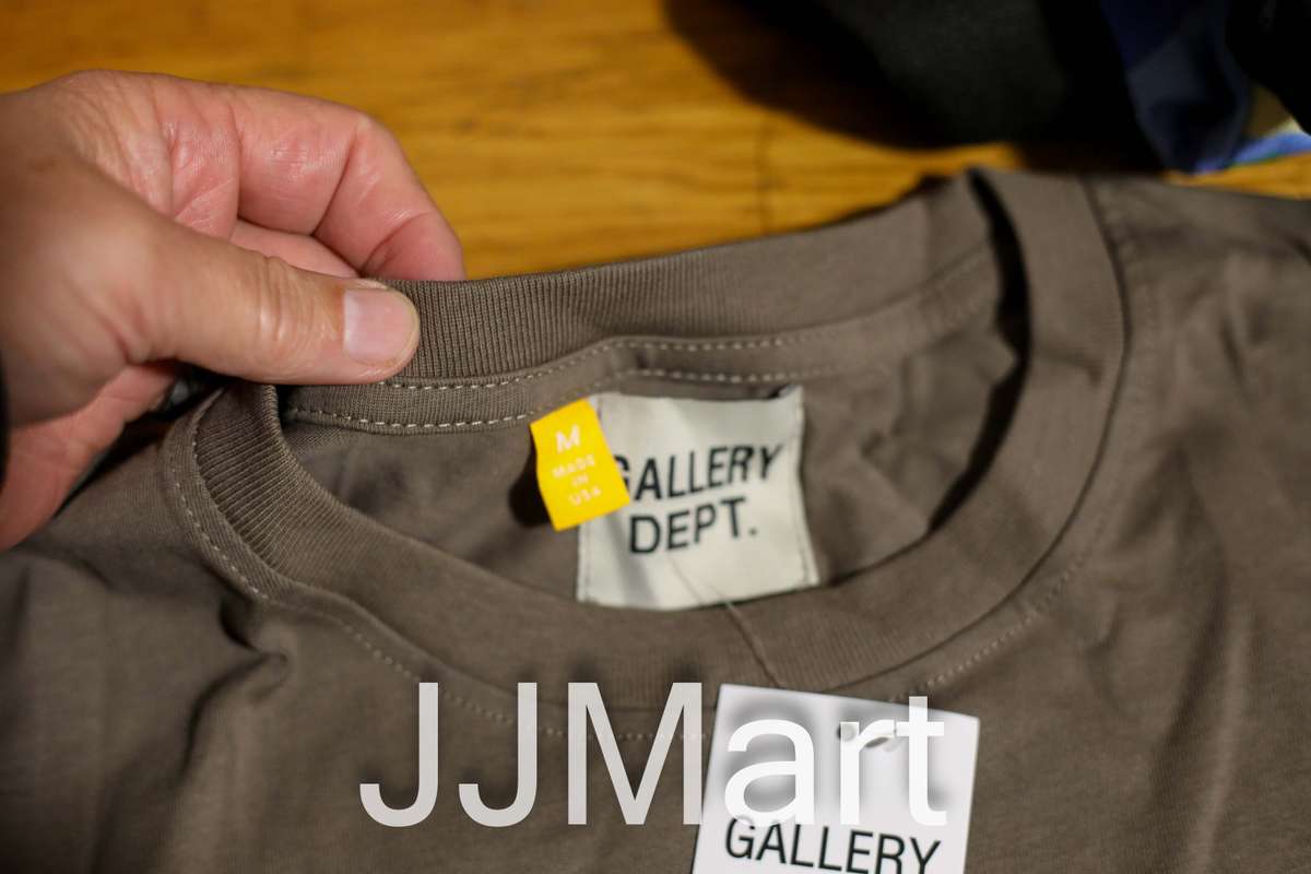 Gallery Dept T- Shirt -ART THAT KILLS - M