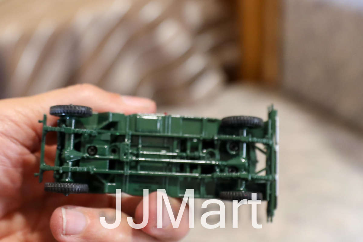 UNIVERSAL HOBBIES - 1:43 - Diecast 1962 Jeep Agricole Model