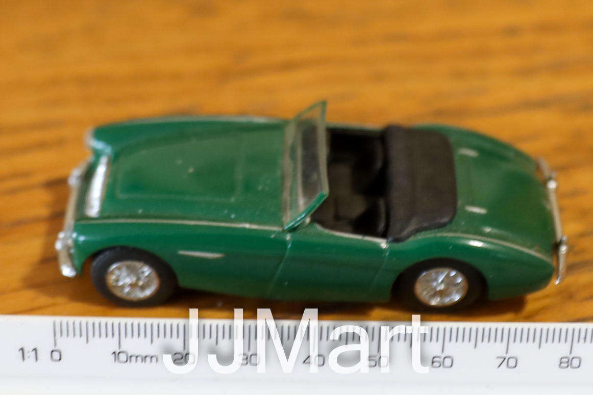 Dinky by Matchbox DY-30, Austin Healey 100 BN2, British Racing Green