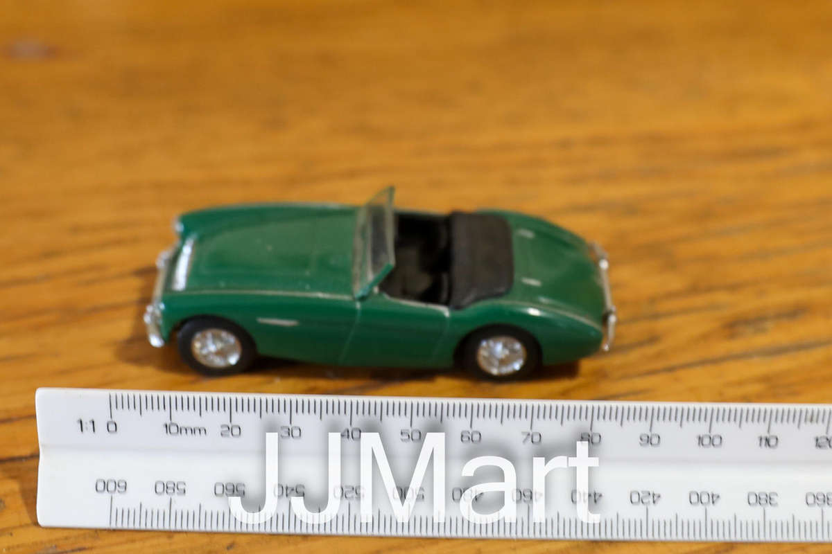 Dinky by Matchbox DY-30, Austin Healey 100 BN2, British Racing Green